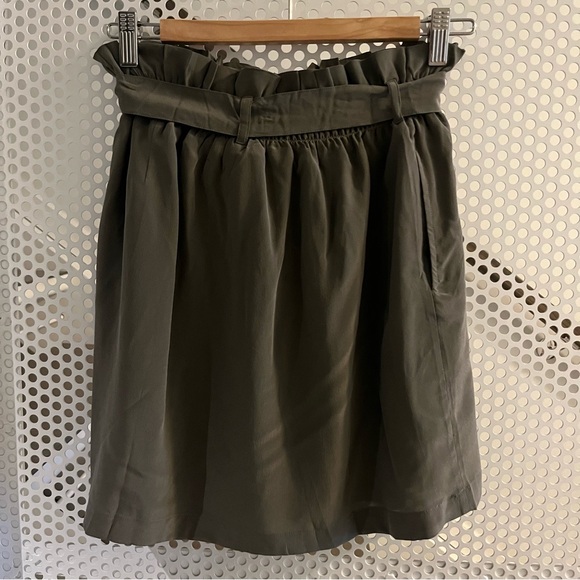 Chaser Paperbag Mini Skirt in Washed Silk Size Small/Medium in Olive Green - Picture 4 of 7